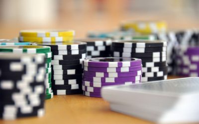 Understand Poker Odds to Play Poker Better